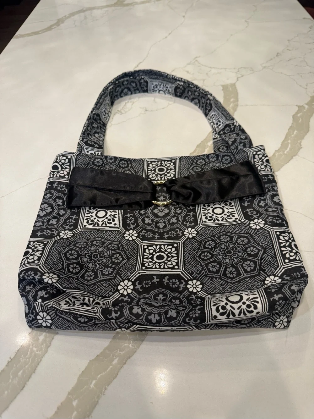 BB Linen Vintage Black & White Patterned Tote Bag with Bow Accent